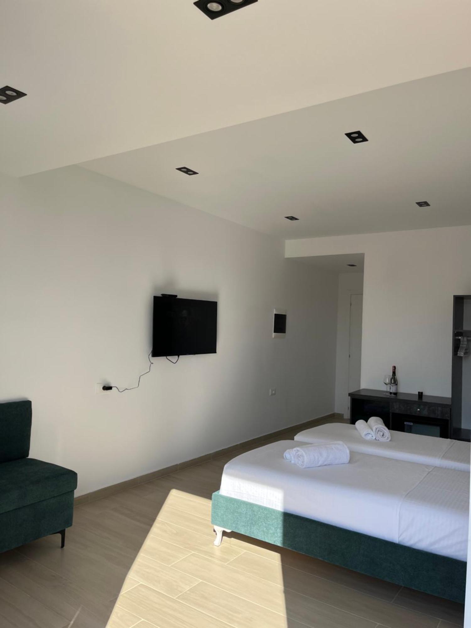 Del Mare Hotel Sarandë Buitenkant foto