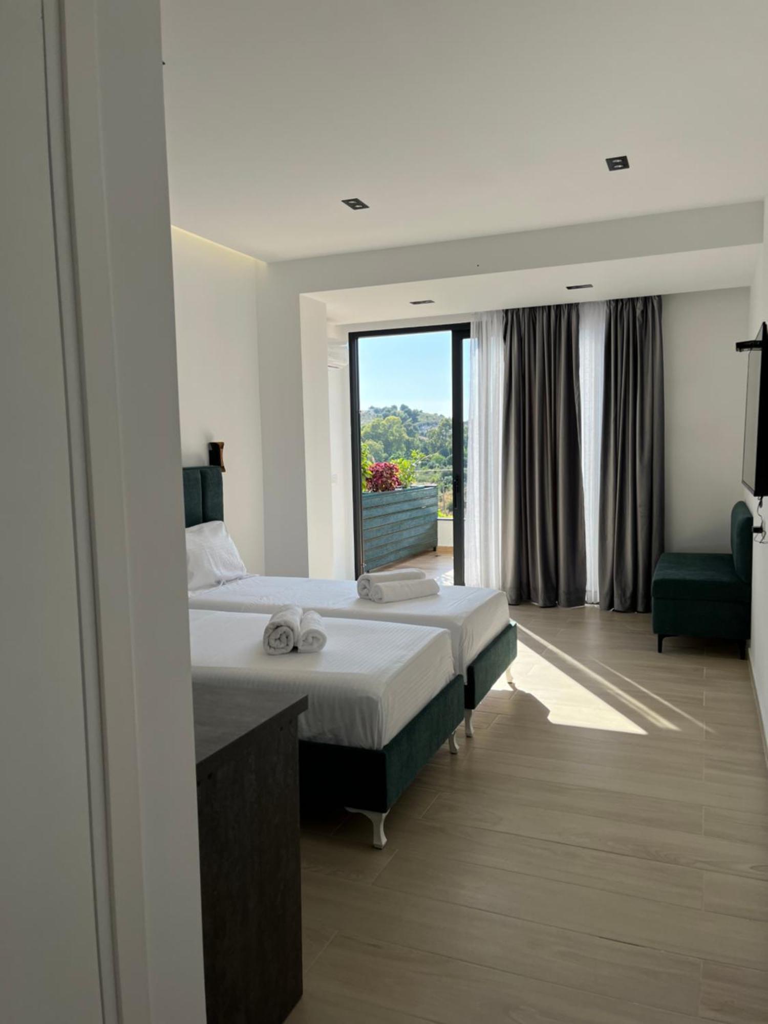 Del Mare Hotel Sarandë Buitenkant foto
