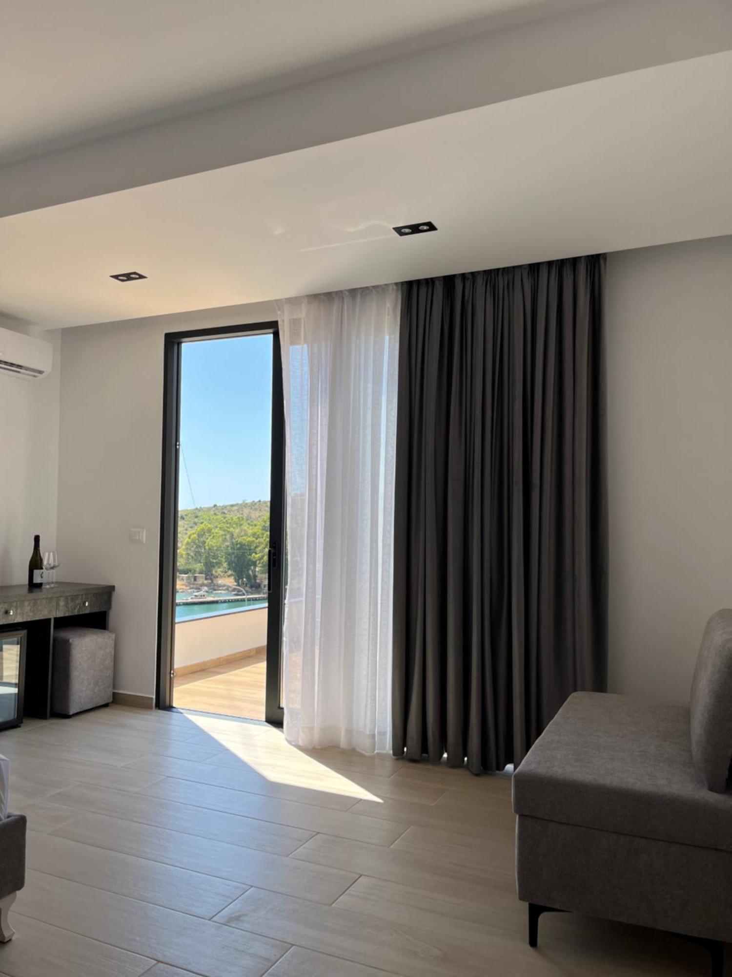 Del Mare Hotel Sarandë Buitenkant foto